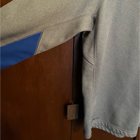 Nike Therma-Fit Mens Large Quarter Zip Grey Pullover - Picture 4 of 5
